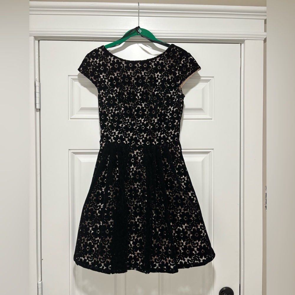 B Darlin Black and White Floral Juniors Dress